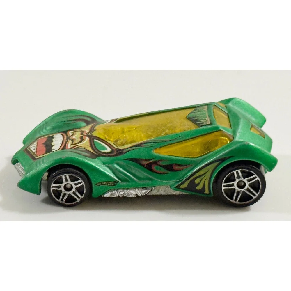 Hot Wheels Sinistra Toy Car Kids 1:64 Green Monster Face Flame Graphics B38